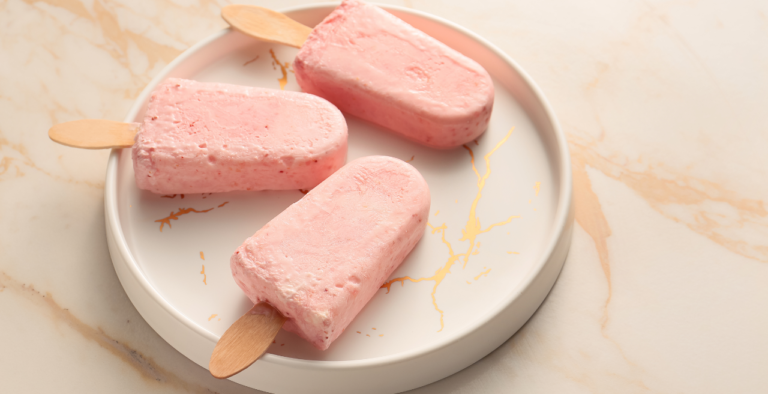 Lychee, lime and stevia ice lollies