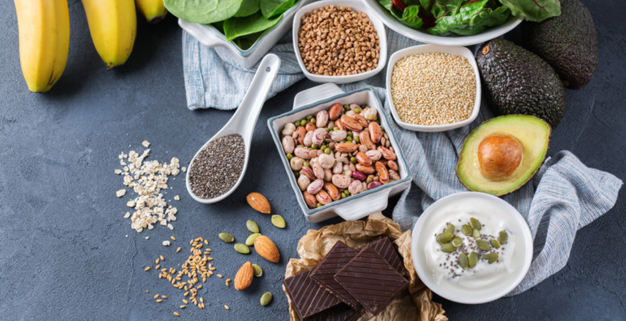 Food sources of magnesium and vitamin K2, leafy greens